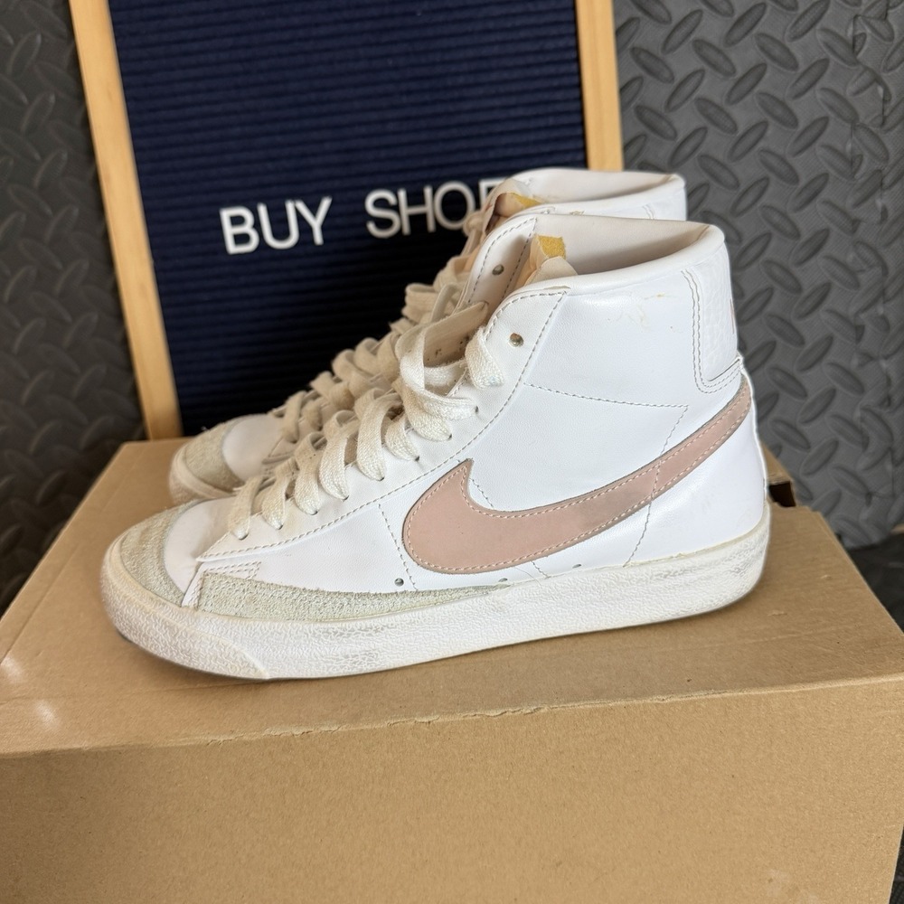 SNike Blazer Mid 77 Vintage Summit White Pink Women Size 7.5 Sneakers Shoes GUC